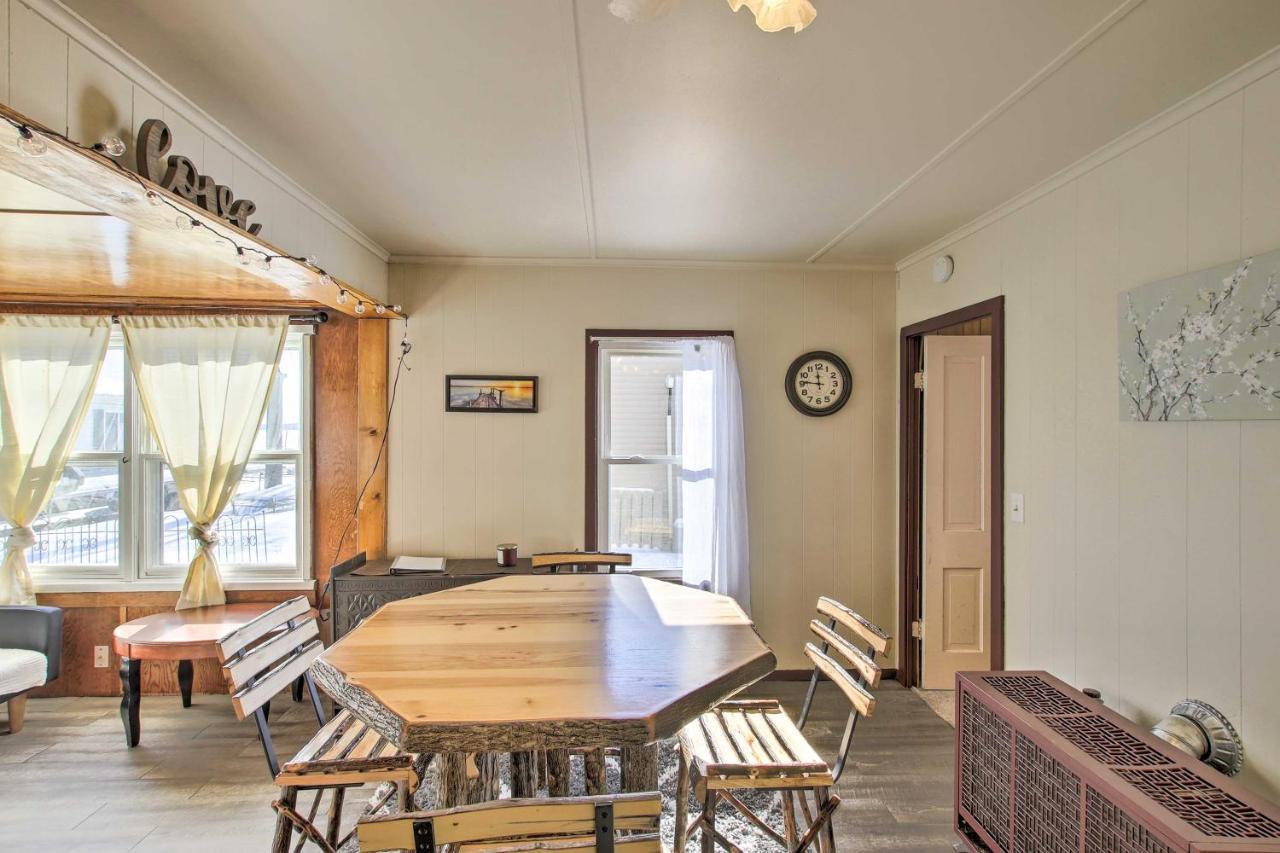 Quaint And Pet-Friendly Cabin On Shawano Lake! Екстериор снимка