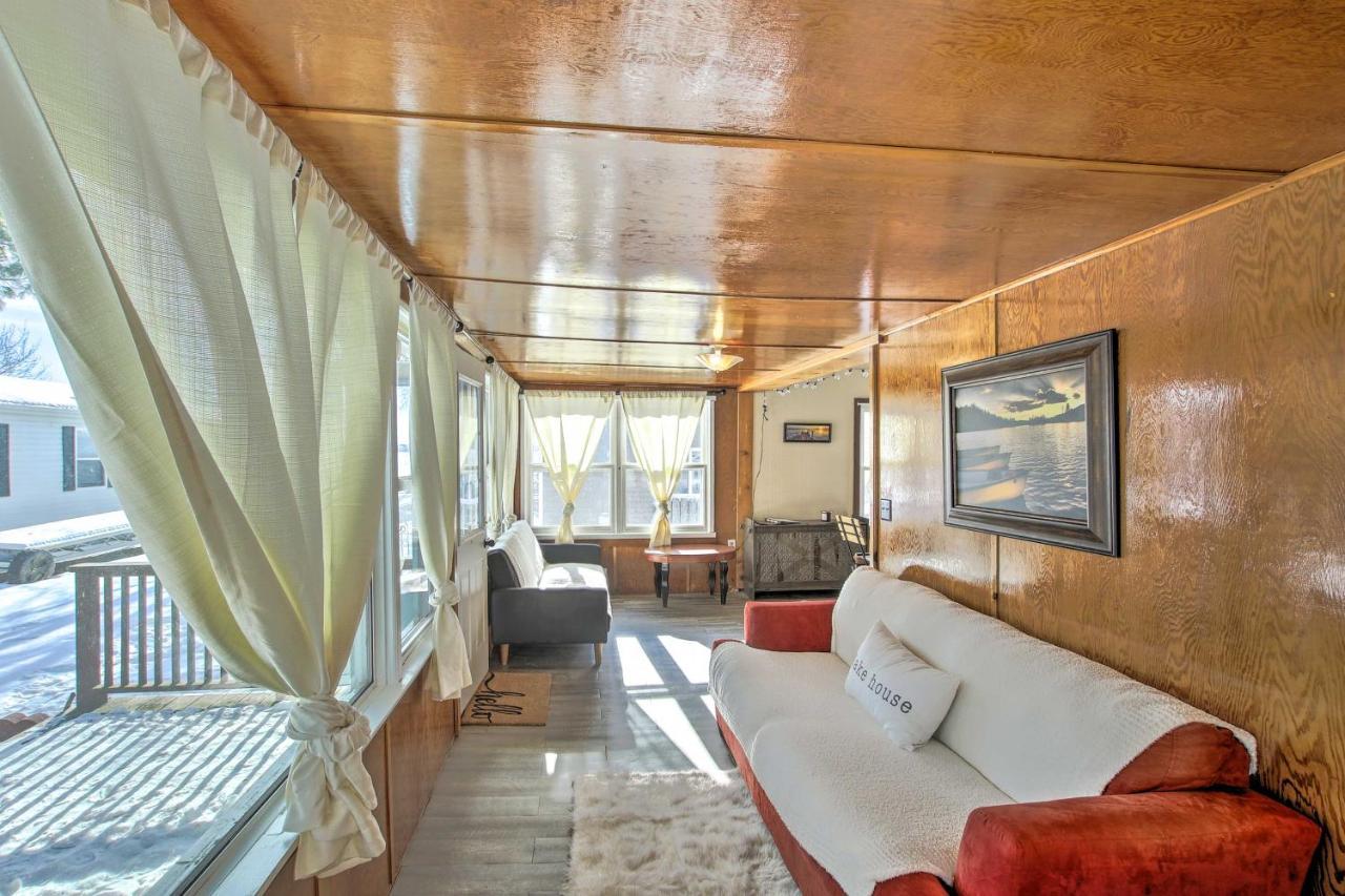 Quaint And Pet-Friendly Cabin On Shawano Lake! Екстериор снимка