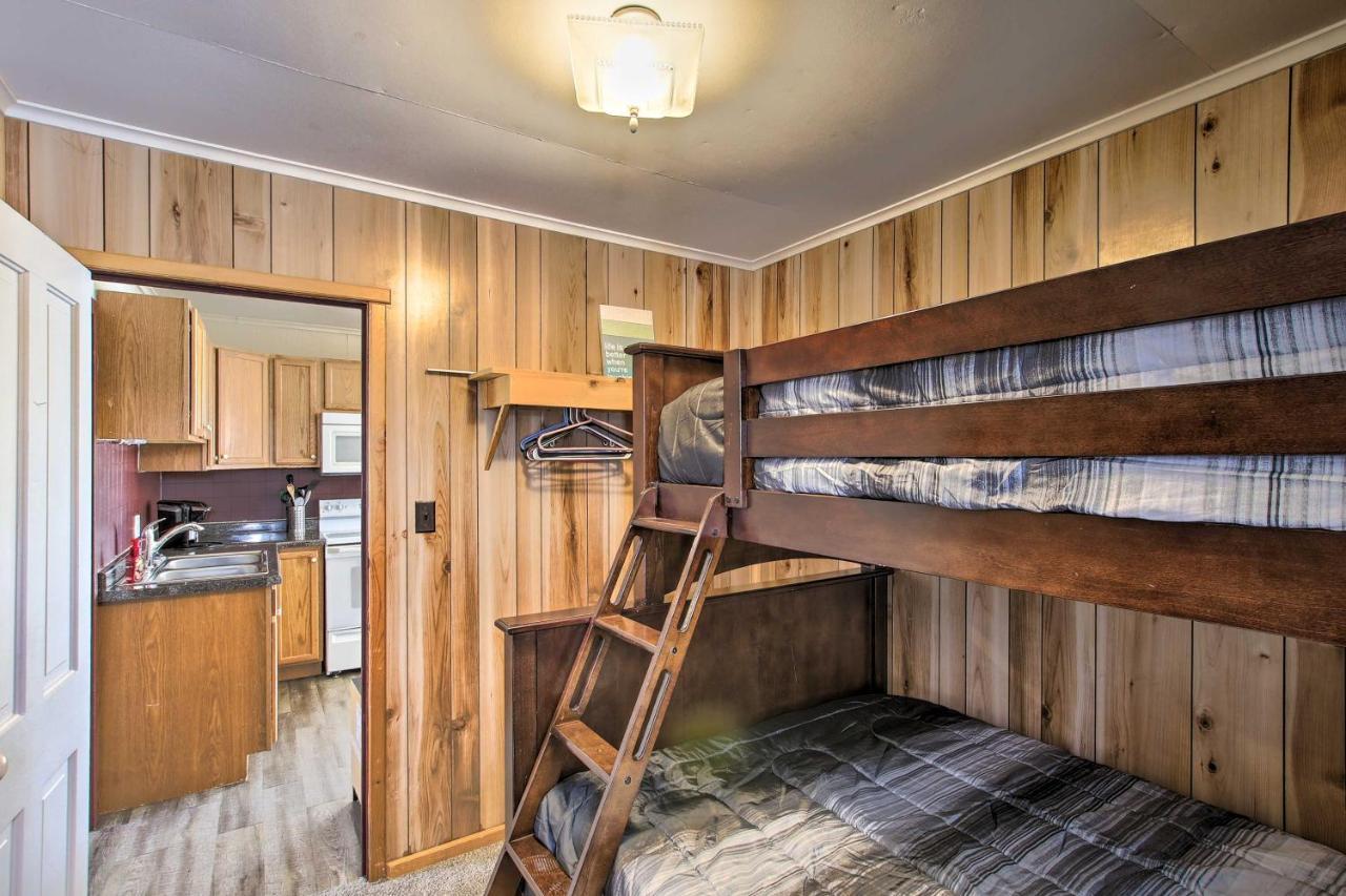 Quaint And Pet-Friendly Cabin On Shawano Lake! Екстериор снимка